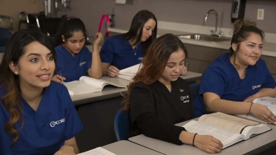 healthcare training students class program healthcare training students class program