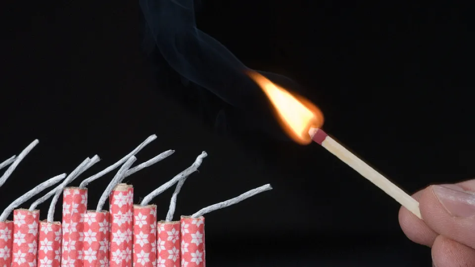 Light Bottle Sparklers with Matches